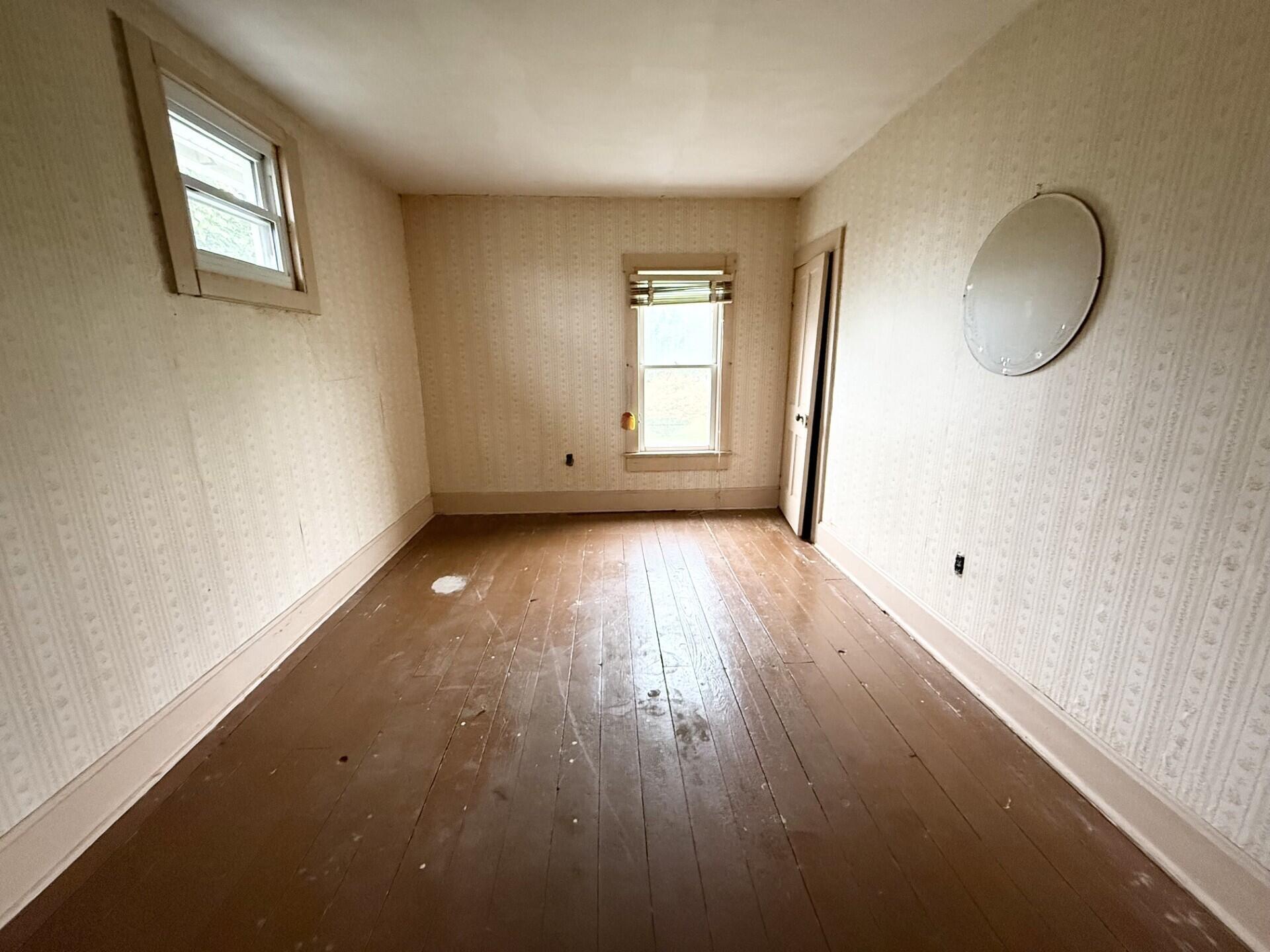 503 Blacksnake Road Utica, OH 43080 - Photo 14 of 23 Second Bedroom