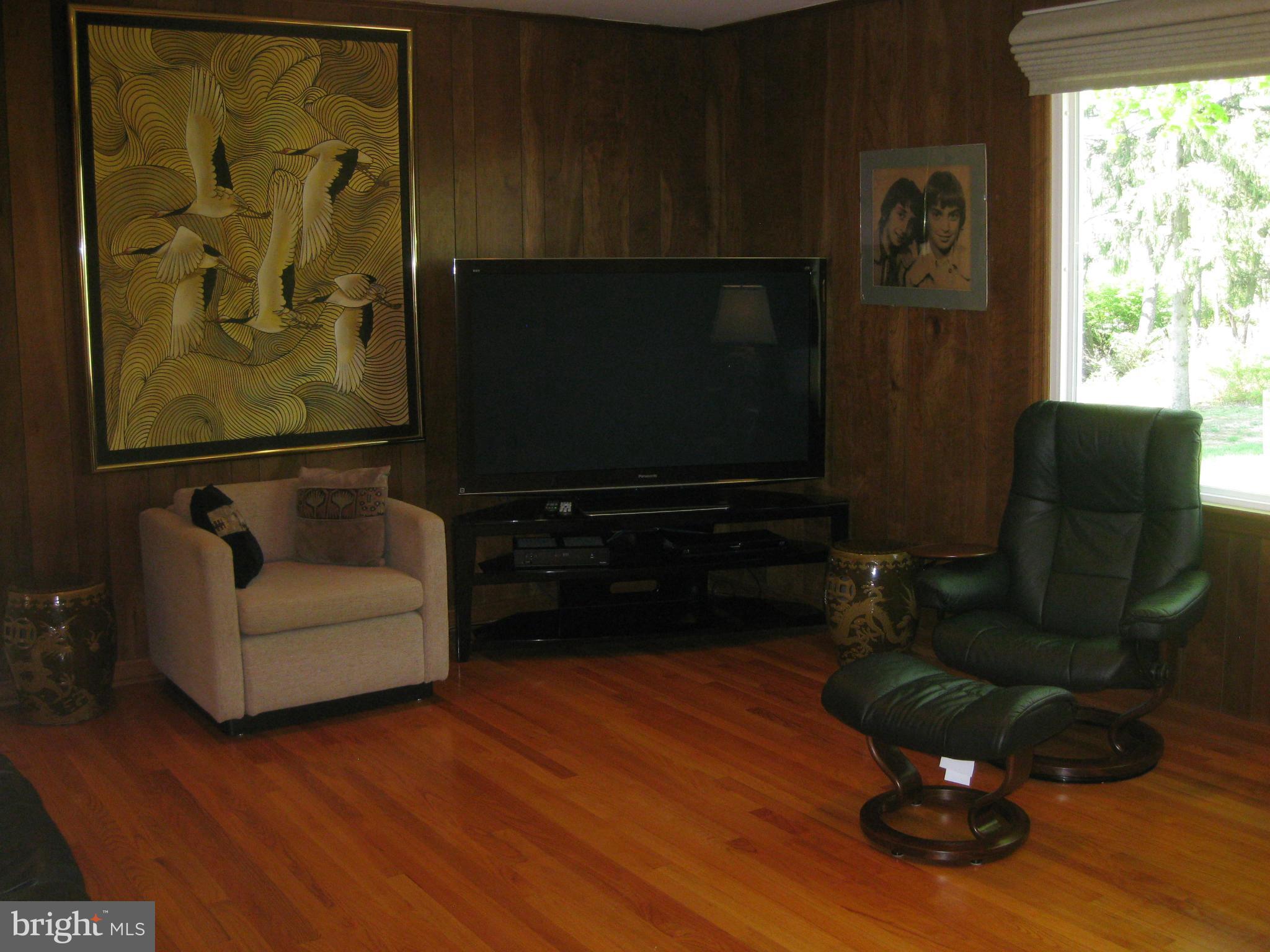 1502 Pot Spring Road Lutherville-Timonium, MD 21093 - Photo 8 of 30 Family Room