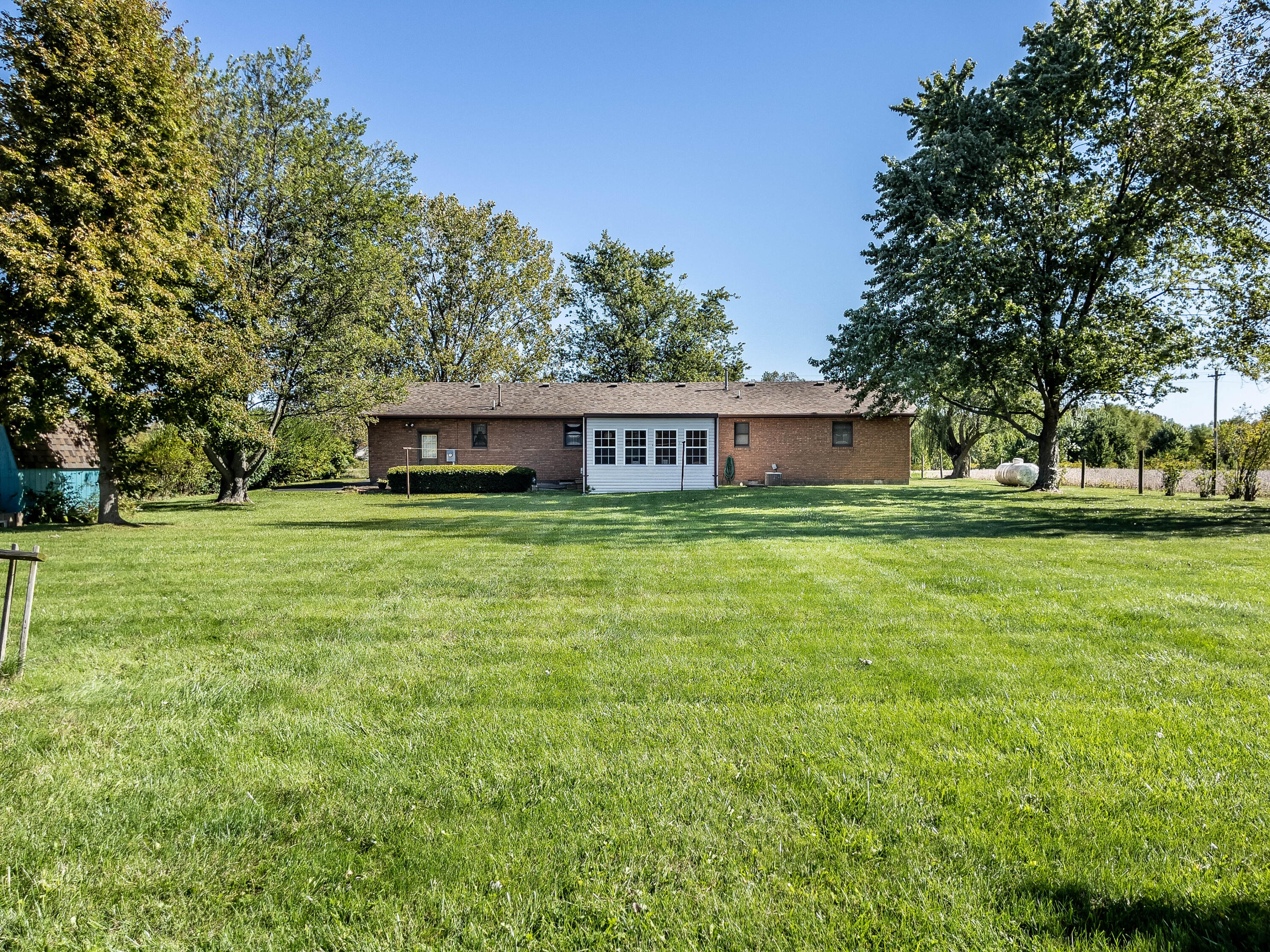 2114 Short Cut Road Urbana, OH 43078 - Photo 13 of 59