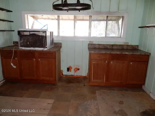 $71,500 | 145 County Road 511, Como, MS 38619