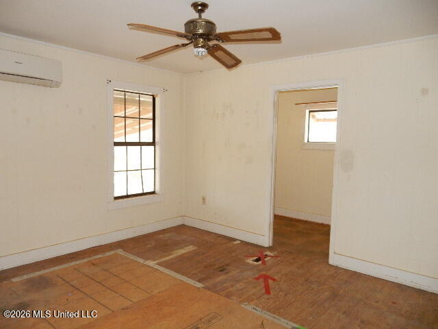 145 County Road 511 Como, MS 38619 - Photo 12 of 27 2026-03-13 22.24.22