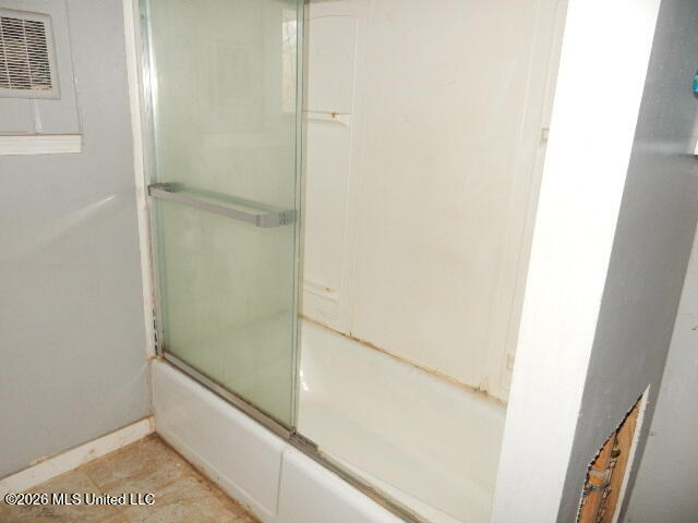 145 County Road 511 Como, MS 38619 - Photo 18 of 27 2026-03-13 22.25.38