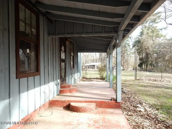 $71,500 | 145 County Road 511, Como, MS 38619