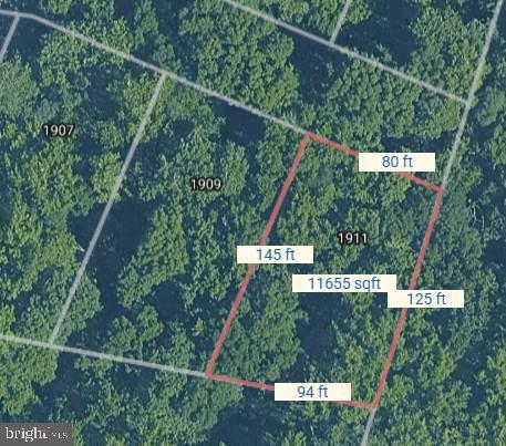 Knoll Drive Oxon Hill, MD 20745 - Photo 8 of 10 a view of a sign in the middle of a park