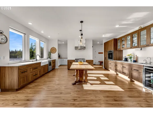 $990,000 | 24020 Northeast Alvas Road, Battle Ground, WA 98604