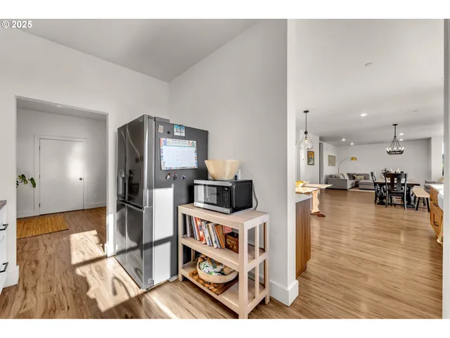 $990,000 | 24020 Northeast Alvas Road, Battle Ground, WA 98604