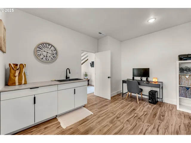 $990,000 | 24020 Northeast Alvas Road, Battle Ground, WA 98604