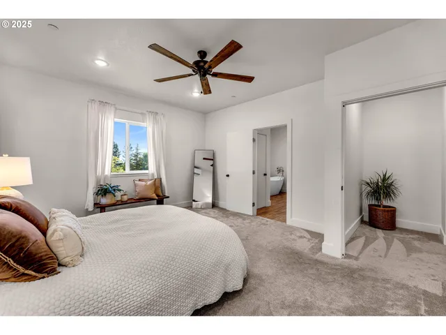 $990,000 | 24020 Northeast Alvas Road, Battle Ground, WA 98604