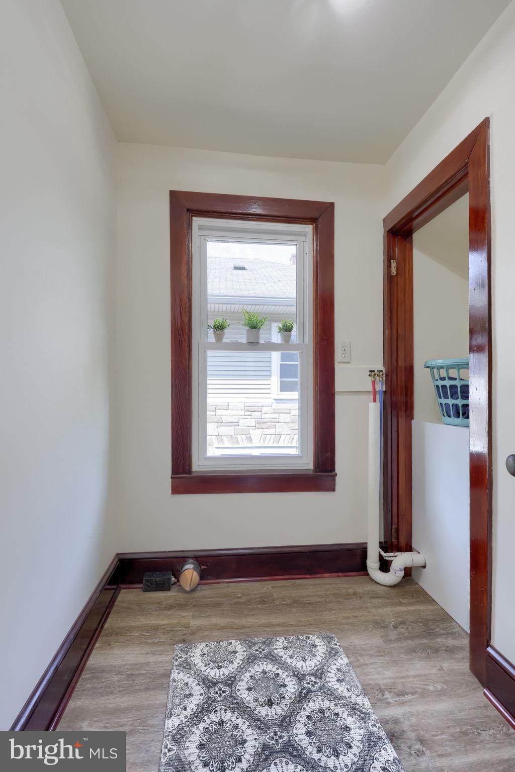 631 South Broad Street Lititz, PA 17543 - Photo 48 of 55 Bright and inviting entryway space.