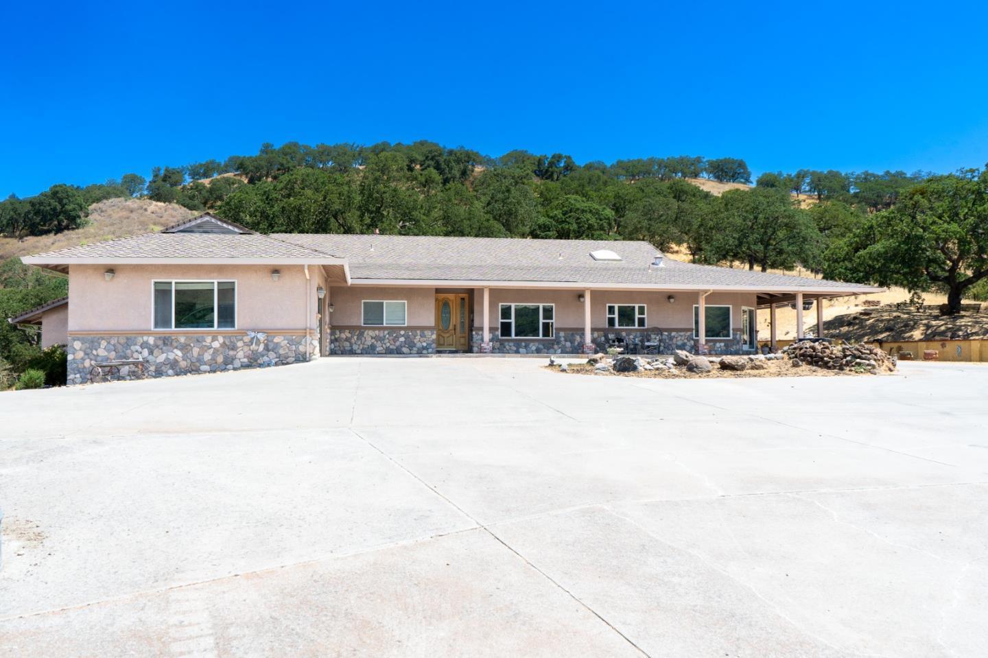 21050 Uvas Road Morgan Hill, CA 95037 - Photo 17 of 43