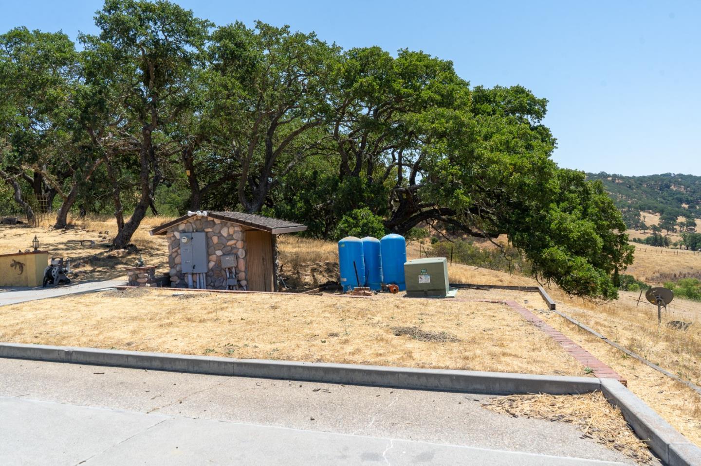 21050 Uvas Road Morgan Hill, CA 95037 - Photo 18 of 43