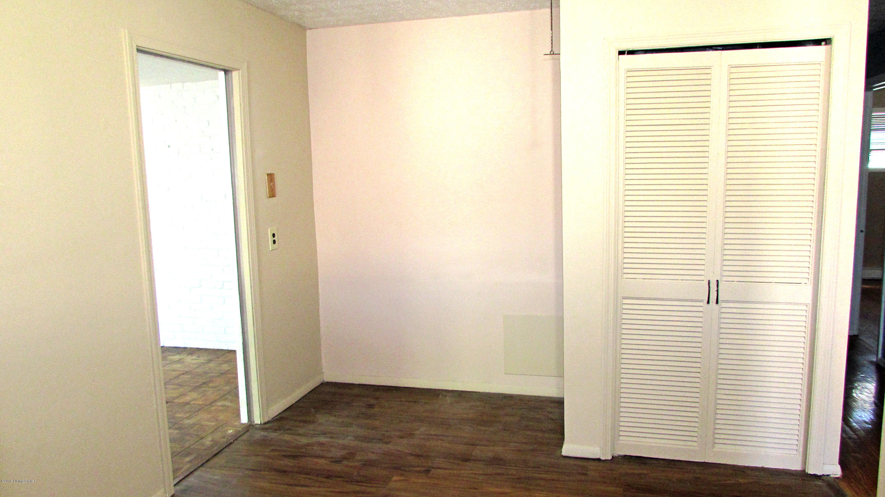 4927 Raven Road Louisville, KY 40213 - Photo 15 of 30 IMG_1183d