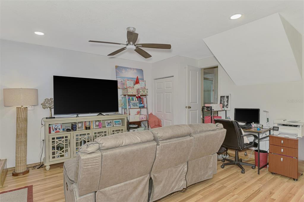 5864 Viola Road Venice, FL 34293 - Photo 15 of 66