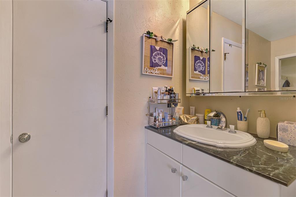 5864 Viola Road Venice, FL 34293 - Photo 31 of 66