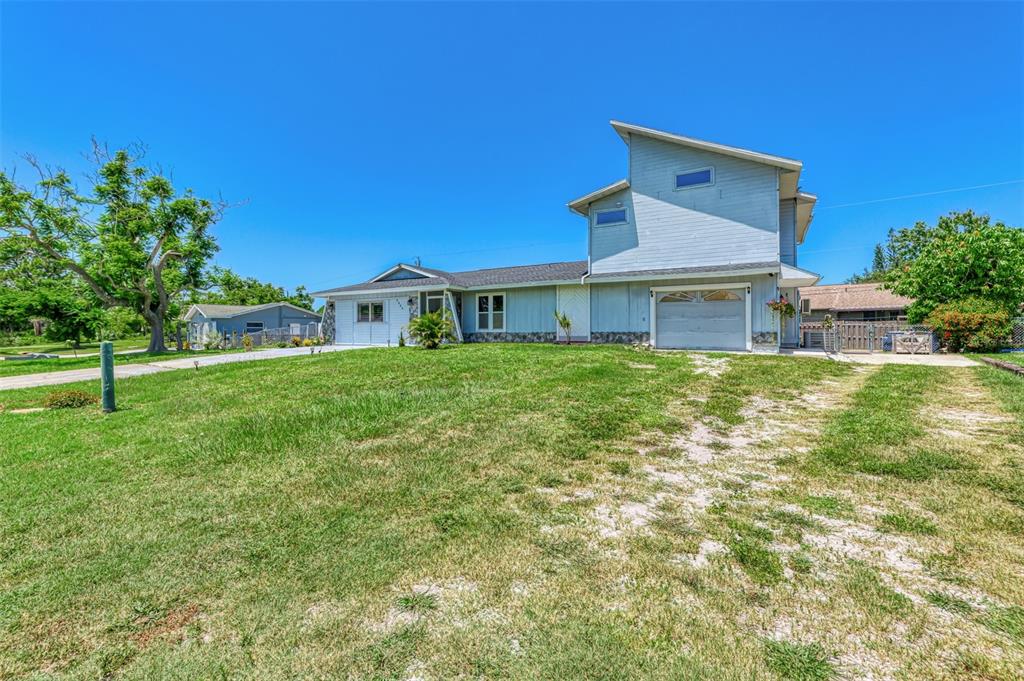 5864 Viola Road Venice, FL 34293 - Photo 4 of 66