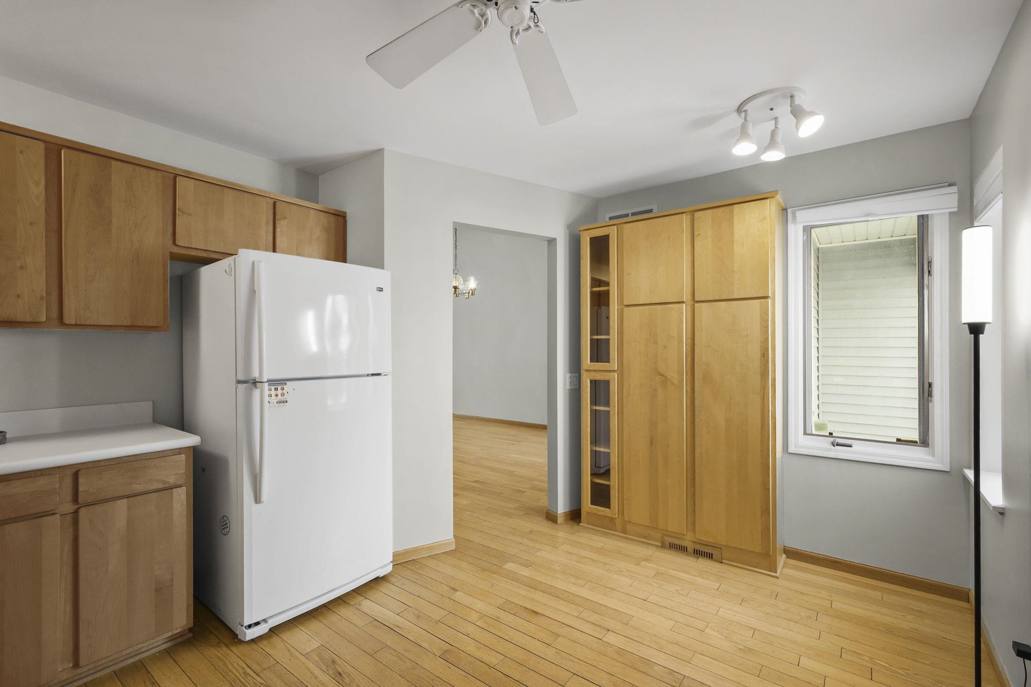 7405 Tree Madison, WI 53717 - Photo 18 of 38