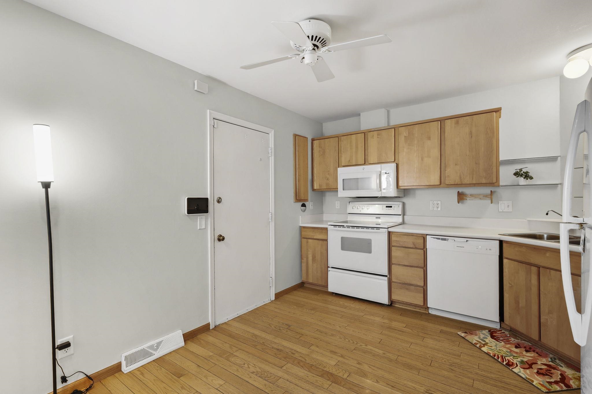 7405 Tree Madison, WI 53717 - Photo 29 of 38