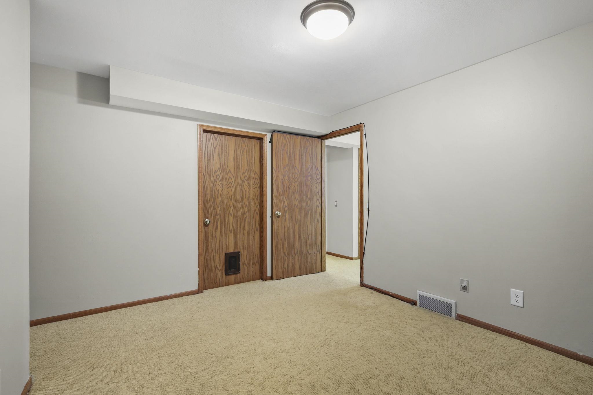 7405 Tree Madison, WI 53717 - Photo 32 of 38