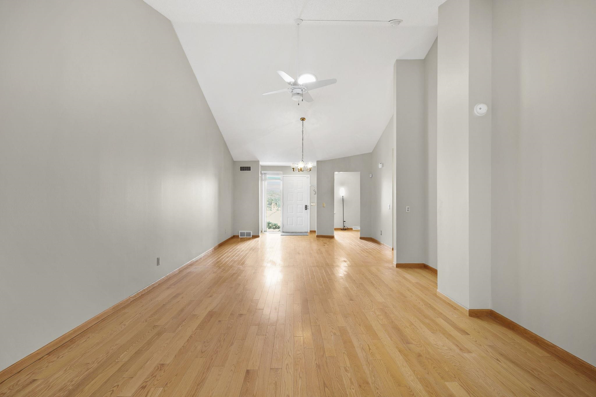 7405 Tree Madison, WI 53717 - Photo 4 of 38