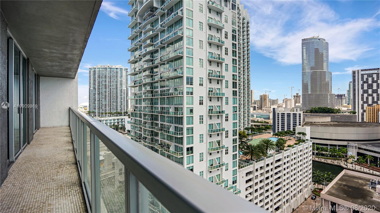 55 Southeast 6th Street, Unit 1903 Miami, FL 33131 - Photo 19 of 26 a balcony with view of outdoor space