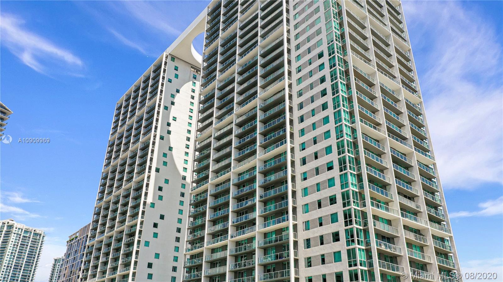 55 Southeast 6th Street, Unit 1903 Miami, FL 33131 - Photo 21 of 26 a view of a building