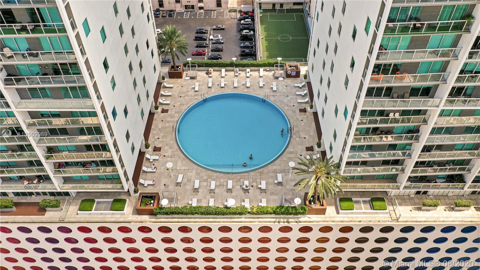 55 Southeast 6th Street, Unit 1903 Miami, FL 33131 - Photo 22 of 26 a front view of a building