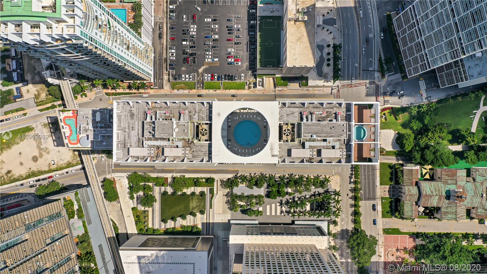 55 Southeast 6th Street, Unit 1903 Miami, FL 33131 - Photo 25 of 26 a view of outdoor space and city view