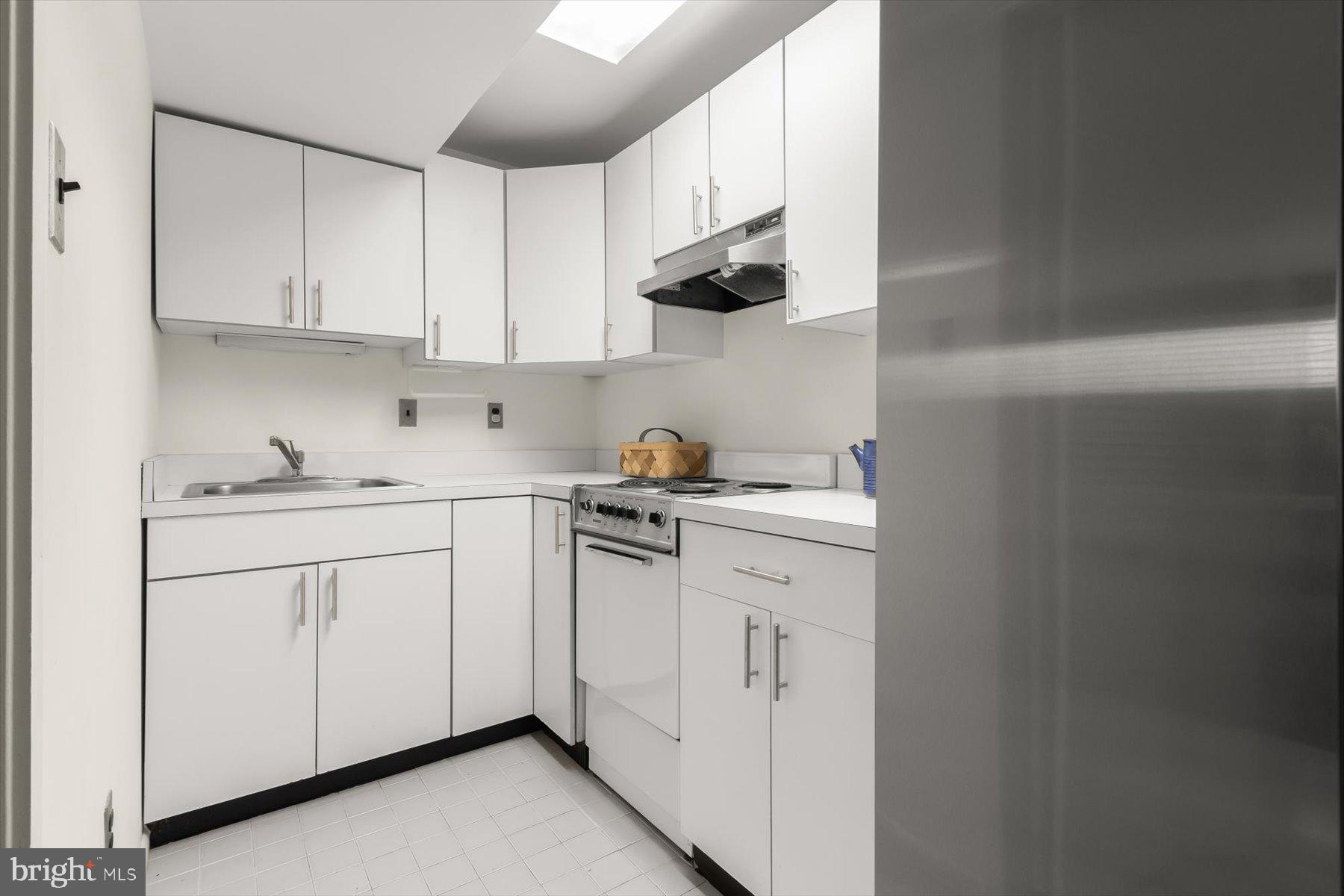 8104 Fenway Road Bethesda, MD 20817 - Photo 36 of 45