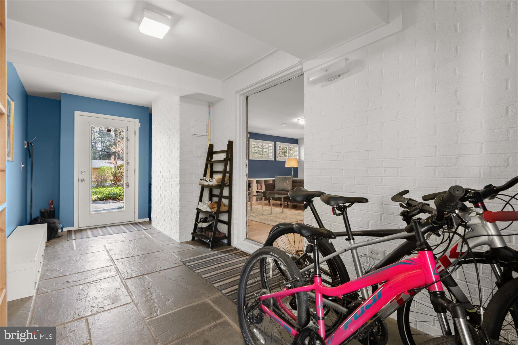 8104 Fenway Road Bethesda, MD 20817 - Photo 38 of 45