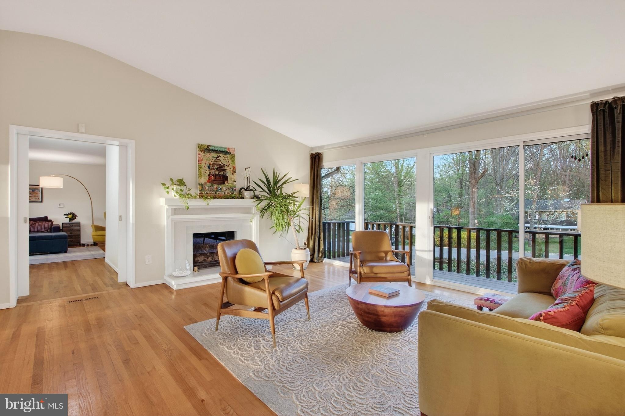 8104 Fenway Road Bethesda, MD 20817 - Photo 4 of 45