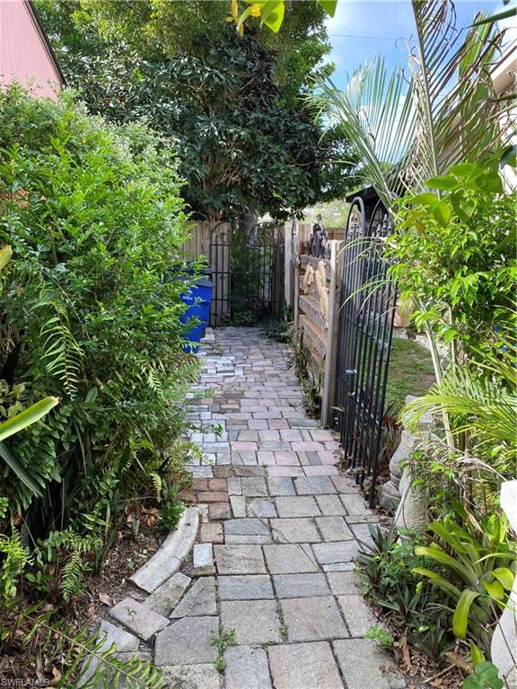 1460 Charles Road Fort Myers, FL 33919 - Photo 26 of 35