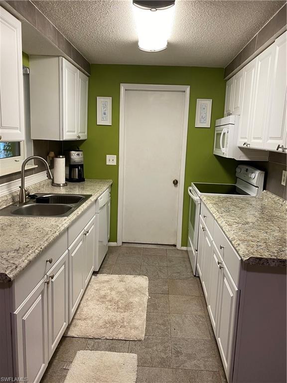 1460 Charles Road Fort Myers, FL 33919 - Photo 5 of 35