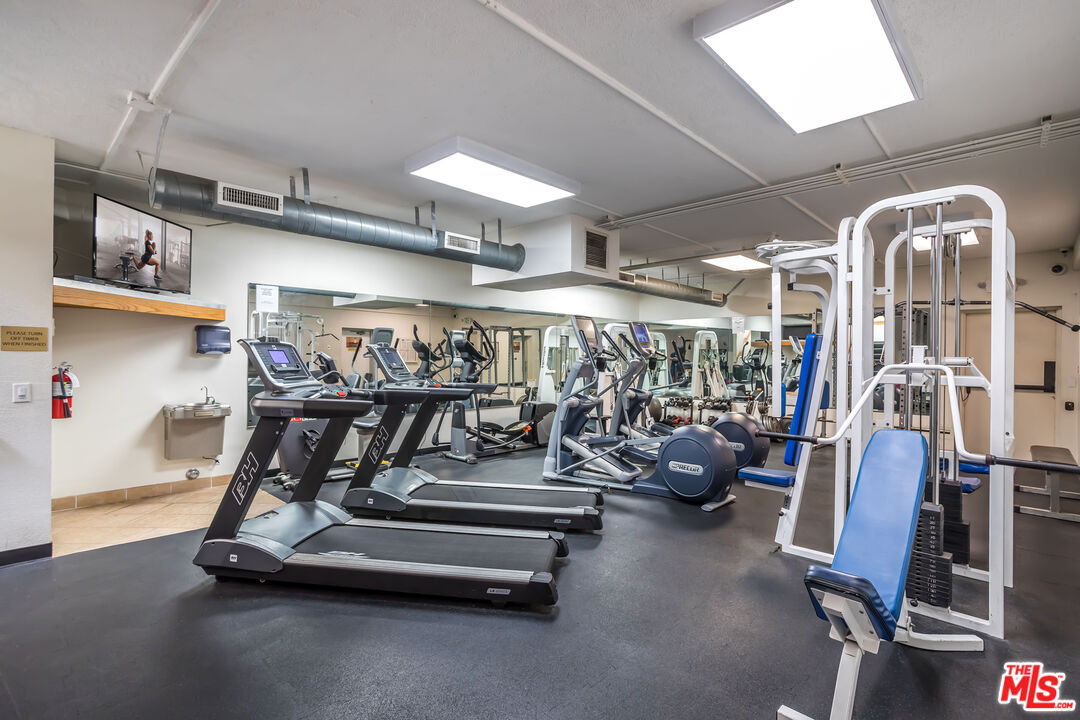 8180 Manitoba Street, Unit 357 Playa del Rey, CA 90293 - Photo 19 of 27 Gallery Image 19