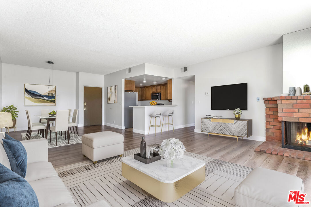 8180 Manitoba Street, Unit 357 Playa del Rey, CA 90293 - Photo 8 of 27 Gallery Image 8