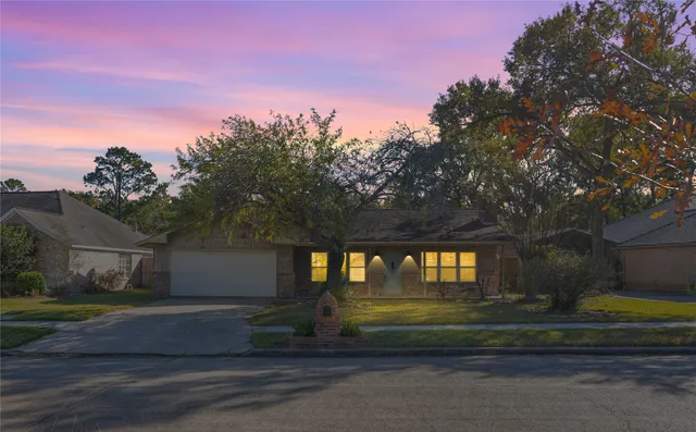 $240,000 | 9810 Ellen Street, Baytown, TX 77521