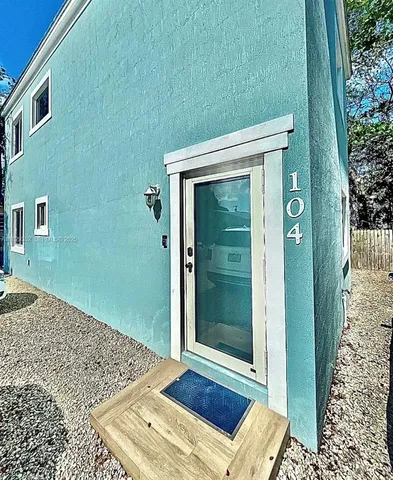 $3,250 | 104 Poinciana Drive, Unit 104, Key Largo, FL 33037