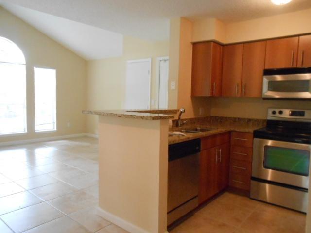 1125 Crystal Way, Unit P Delray Beach, FL 33444 - Photo 8 of 17 Kitchen