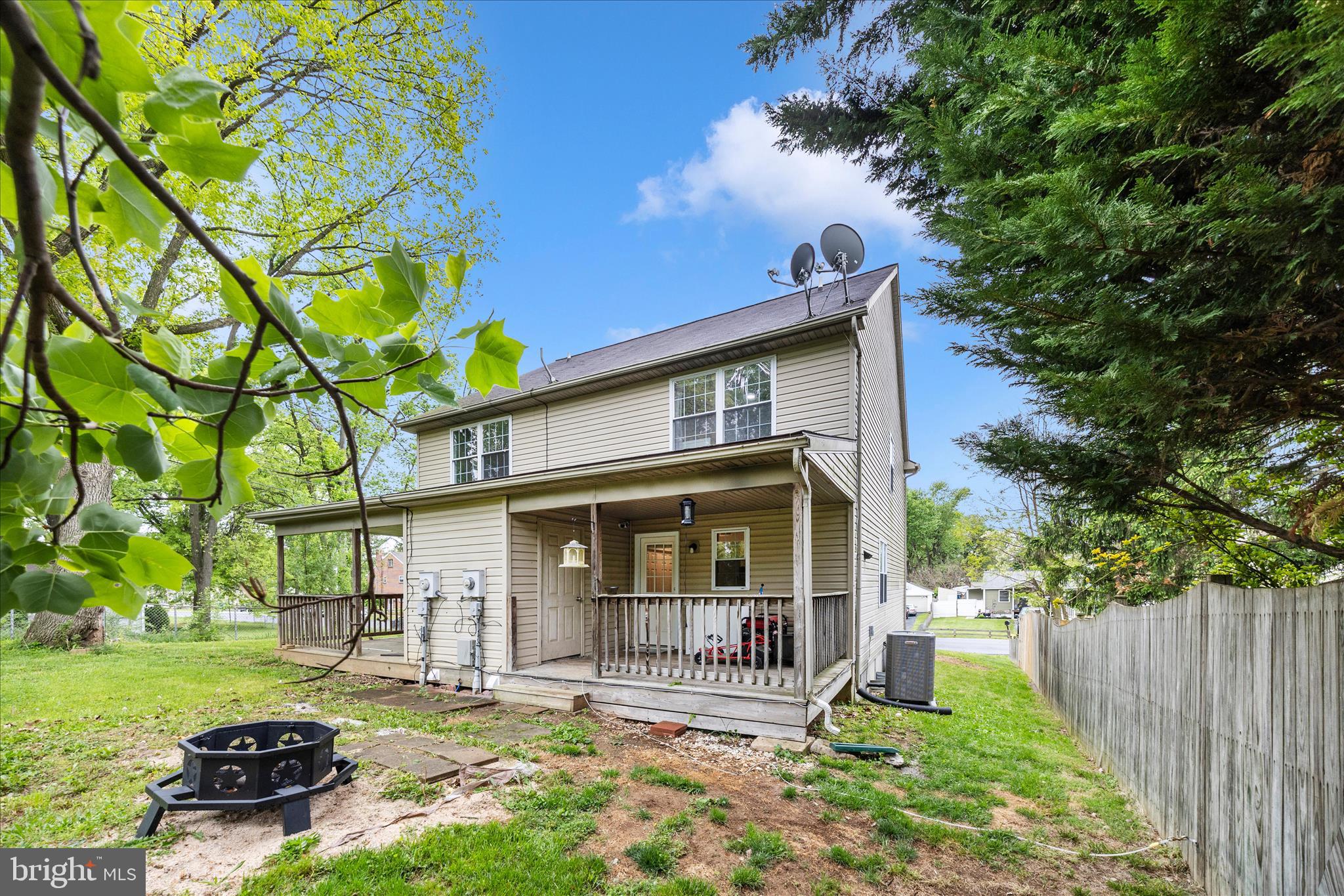 916 Harwood Road Hagerstown, MD 21740 - Photo 48 of 52 front view of a house with a yard