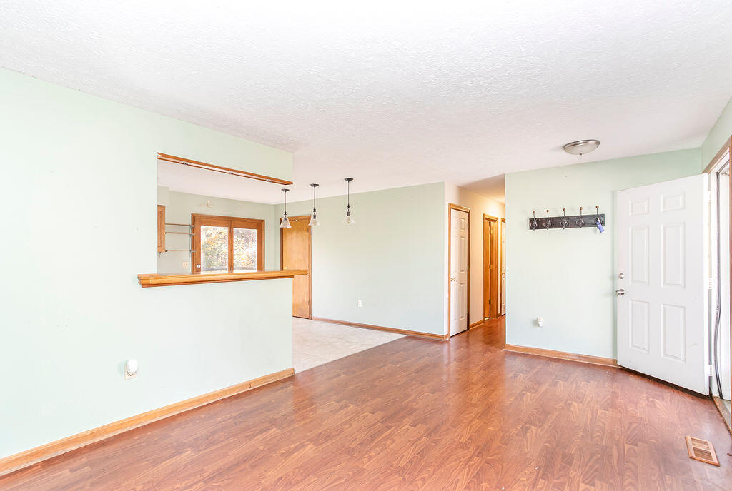 5916 Greenview Road Florence, KY 41042 - Photo 8 of 35 Gallery Image 8