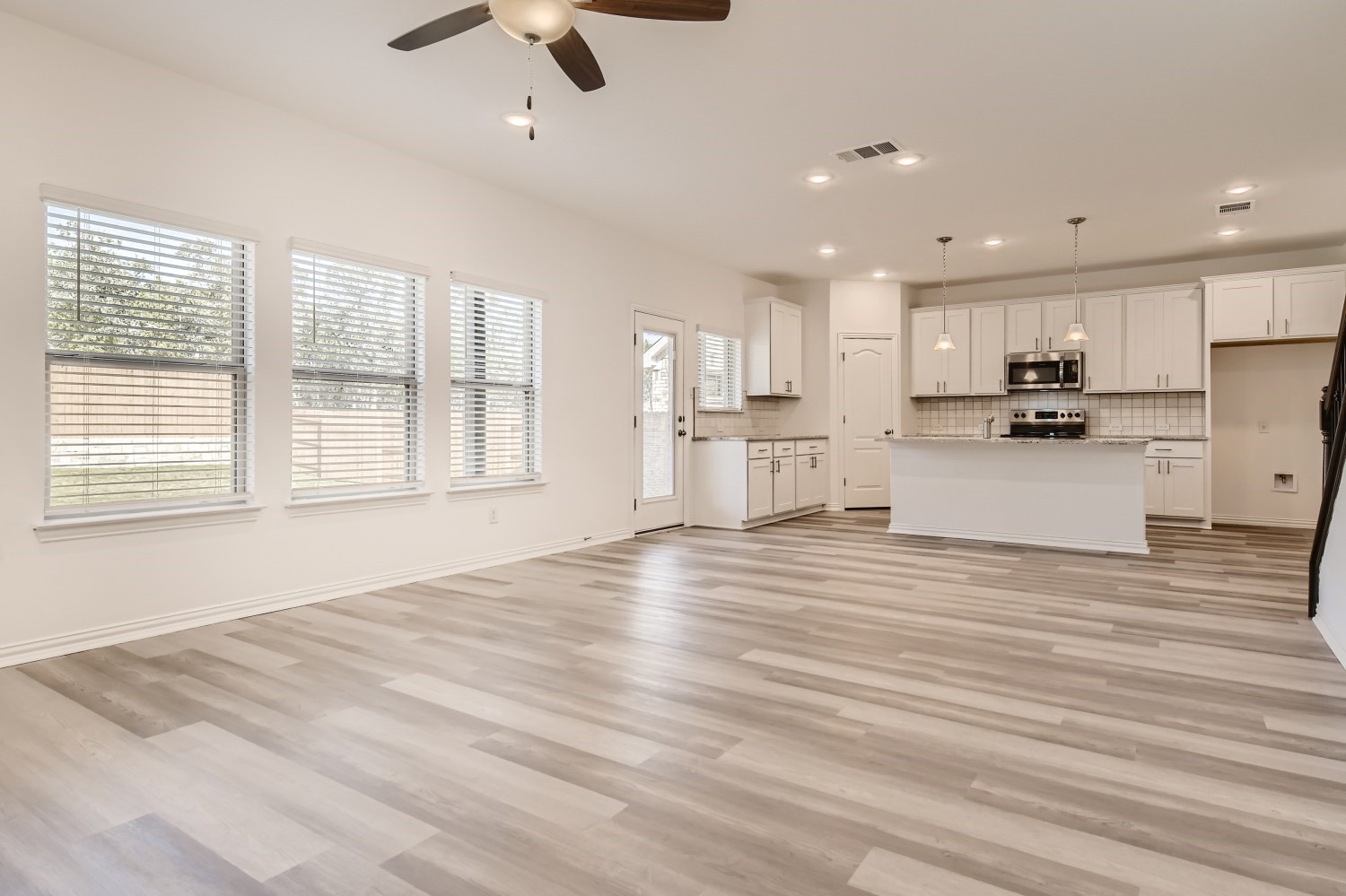 1014 Ridge Runner Drive Georgetown, TX 78628 - Photo 6 of 28