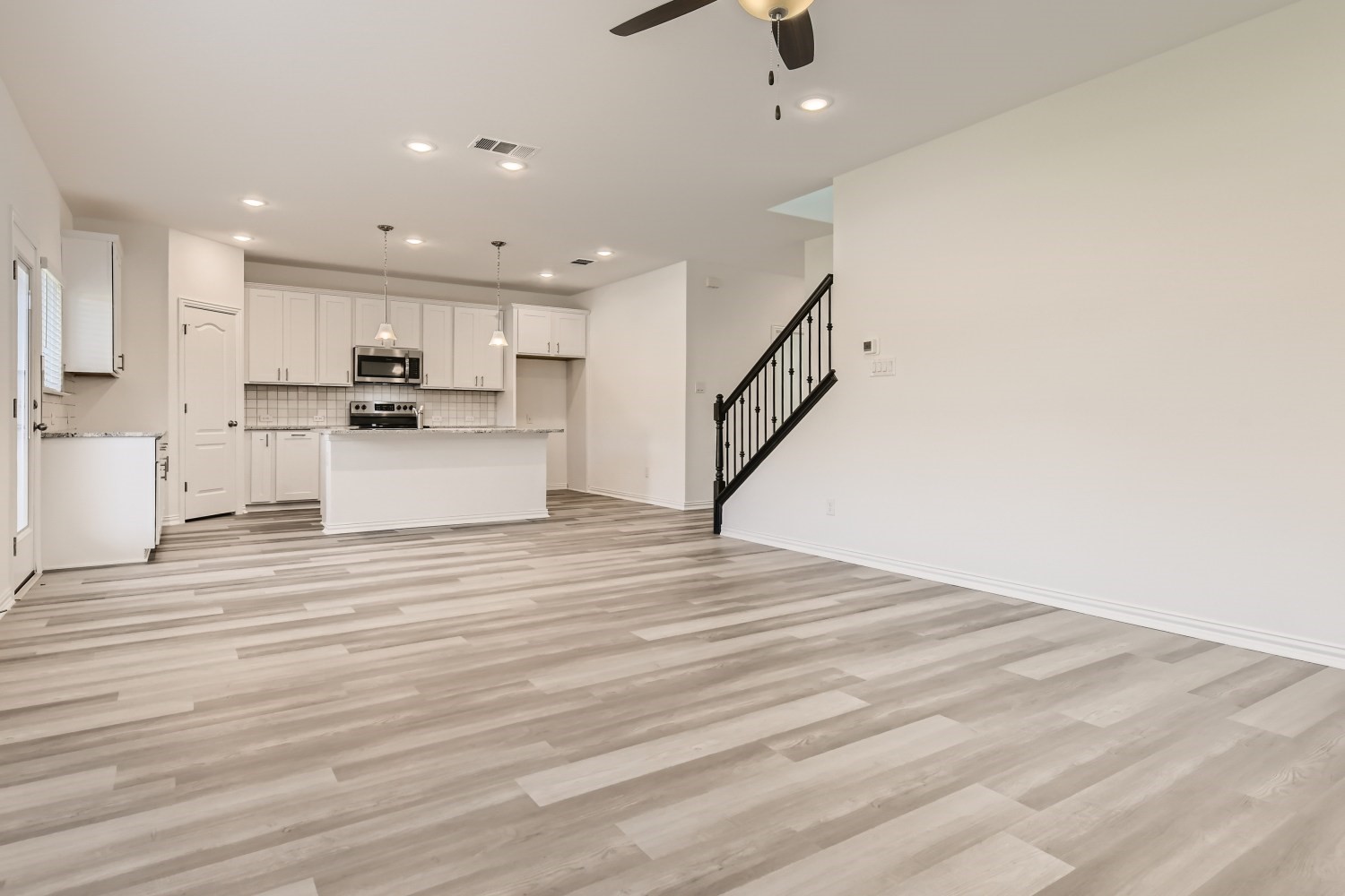 1014 Ridge Runner Drive Georgetown, TX 78628 - Photo 7 of 28