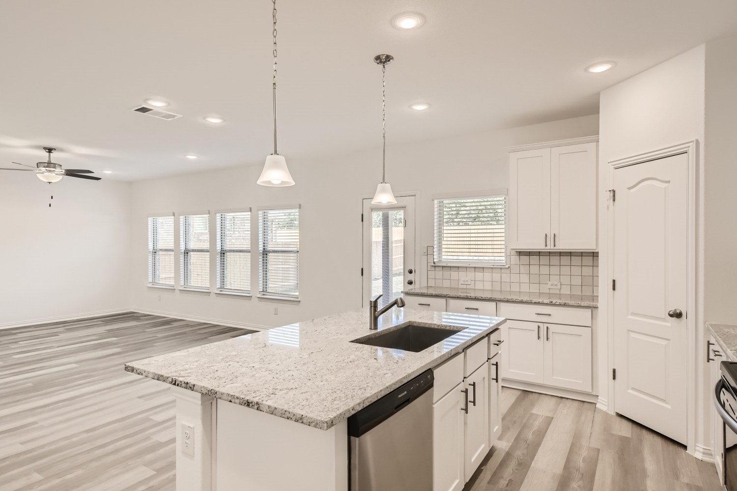 1014 Ridge Runner Drive Georgetown, TX 78628 - Photo 9 of 28