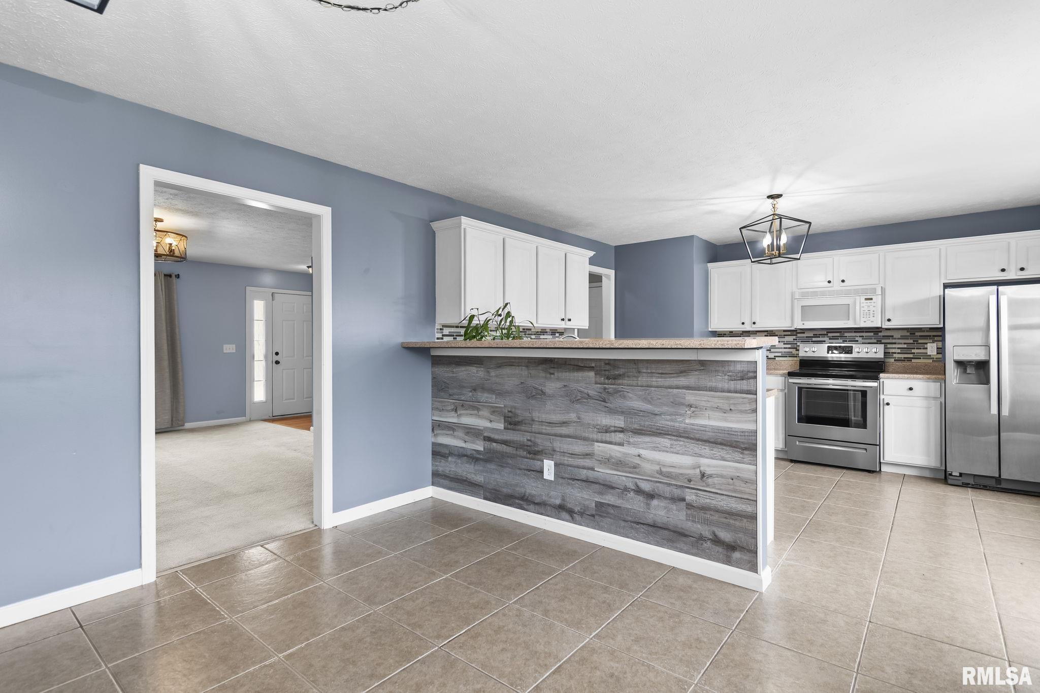 2916 Tanner Road Springfield, IL 62702 - Photo 13 of 42 Gallery Image 13