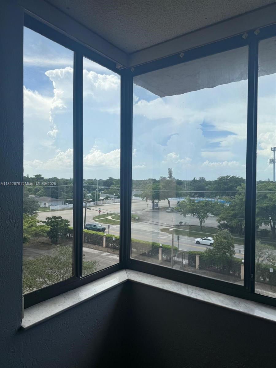 8040 Hampton Boulevard, Unit 512 North Lauderdale, FL 33068 - Photo 15 of 18