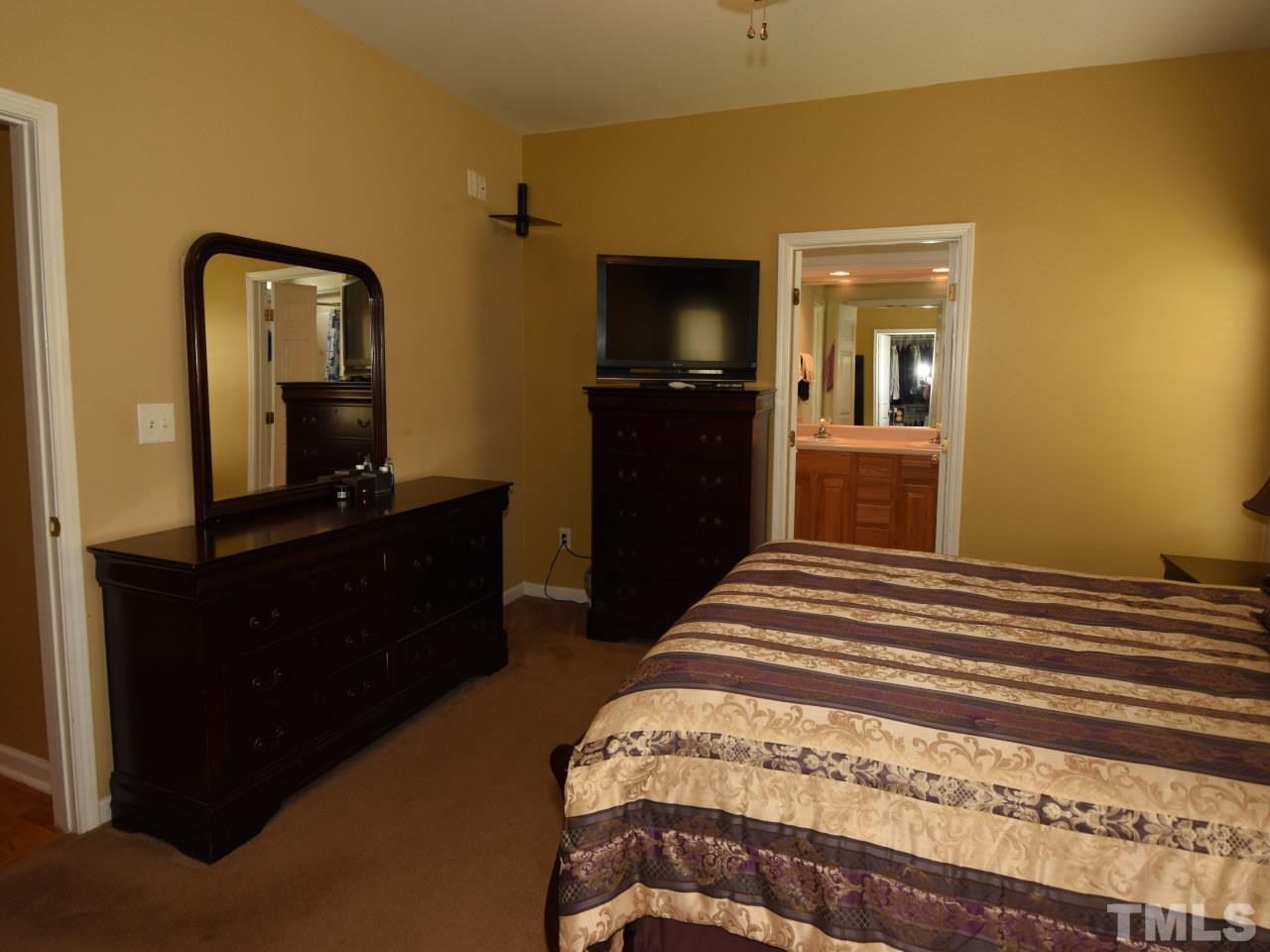 805 Nightshade Way Raleigh, NC 27610 - Photo 14 of 25