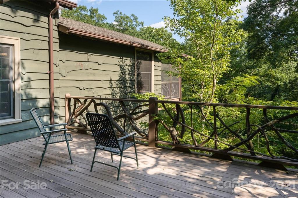 340 West Huckleberry Road Hendersonville, NC 28792 - Photo 27 of 48 Gallery Image 27