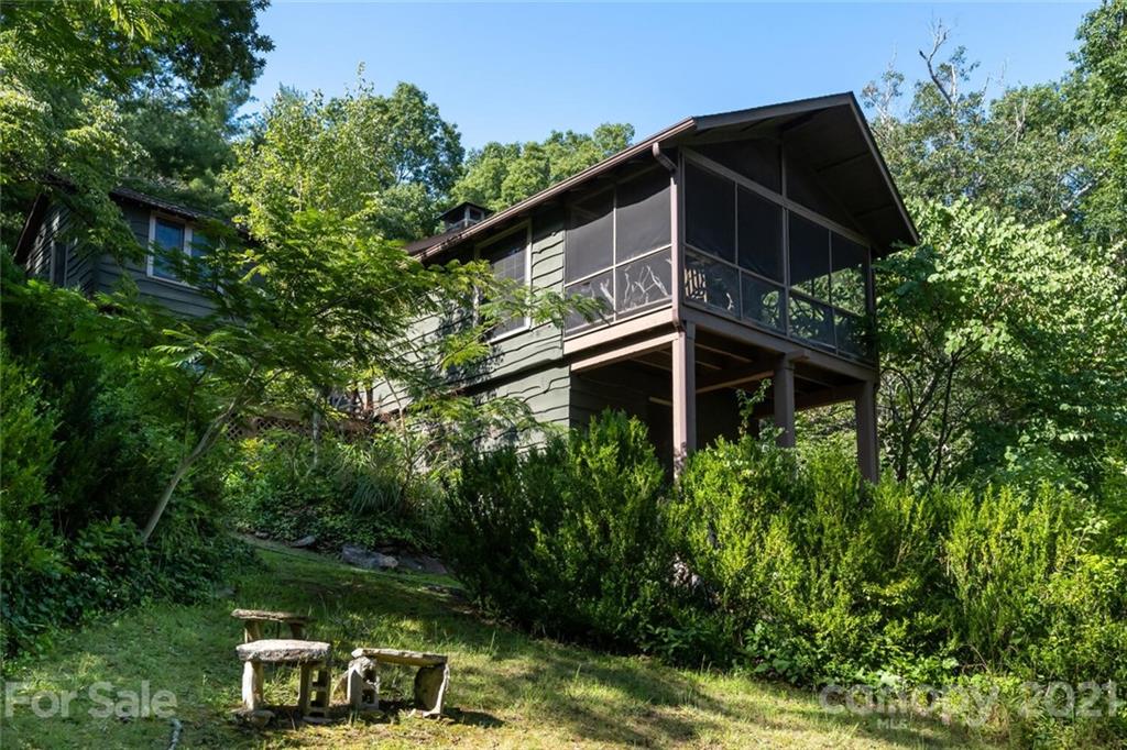340 West Huckleberry Road Hendersonville, NC 28792 - Photo 31 of 48 Gallery Image 31