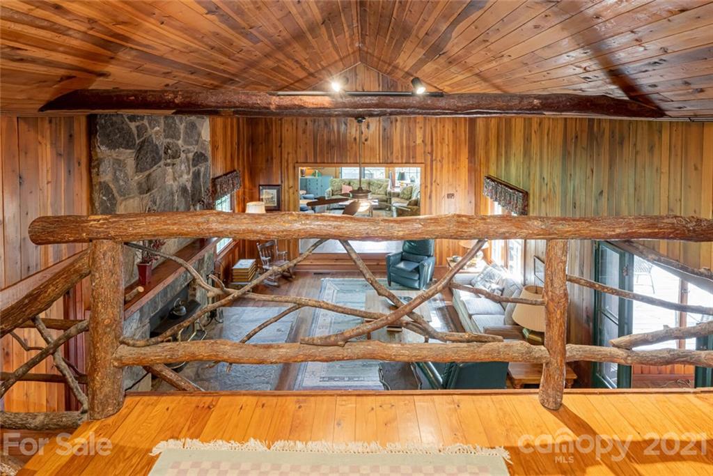 340 West Huckleberry Road Hendersonville, NC 28792 - Photo 10 of 48 Gallery Image 10