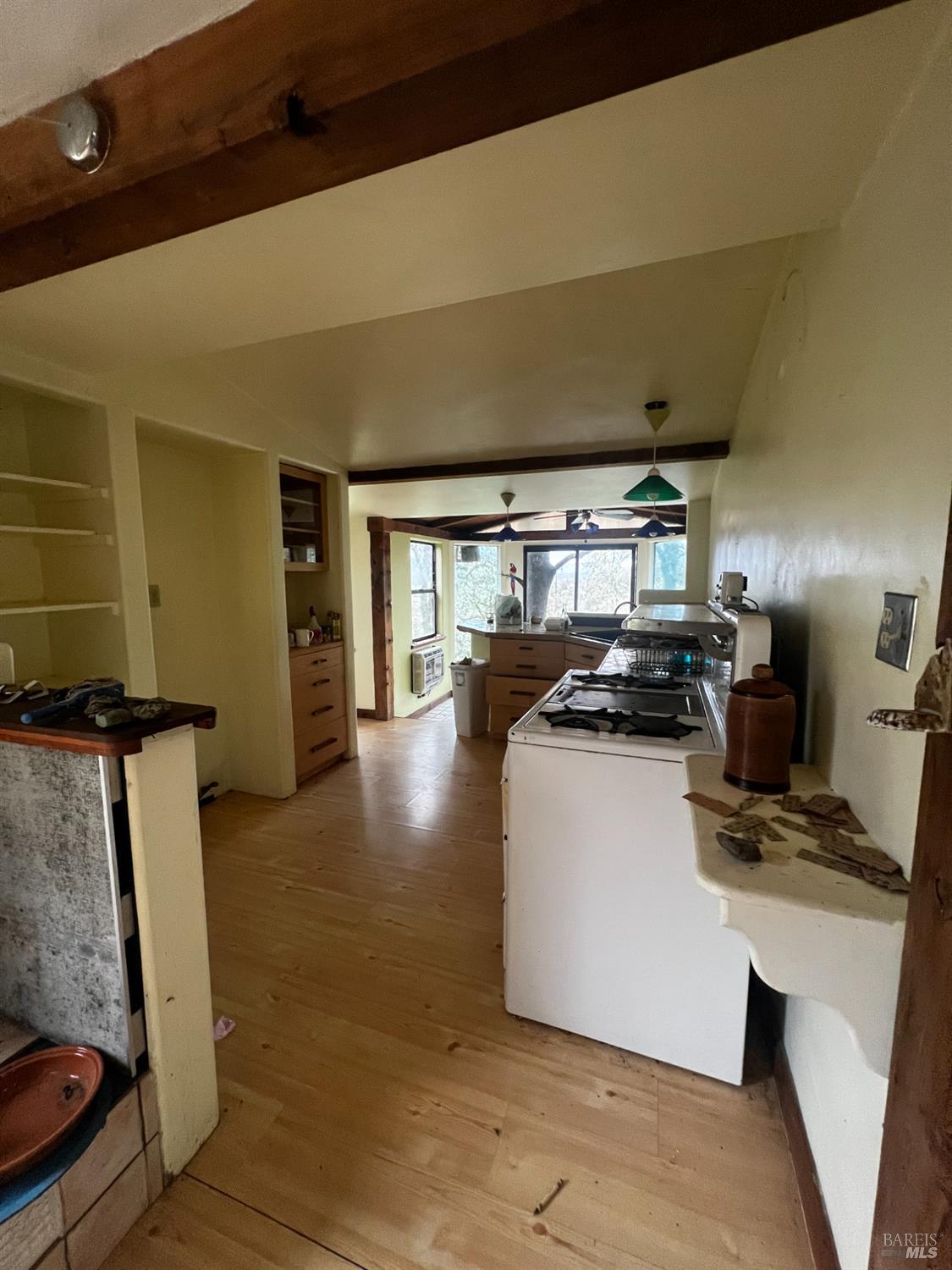 23040 Poonkinney Road Covelo, CA 95428 - Photo 29 of 77 a kitchen with counter top space and appliances