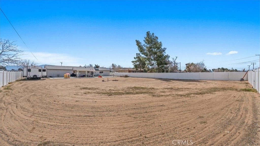 13020 Ojai Road Apple Valley, CA 92308 - Photo 22 of 34
